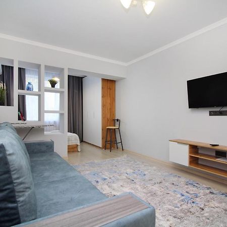 Cozy Studio In The Best Area! 5 Almaty Esterno foto