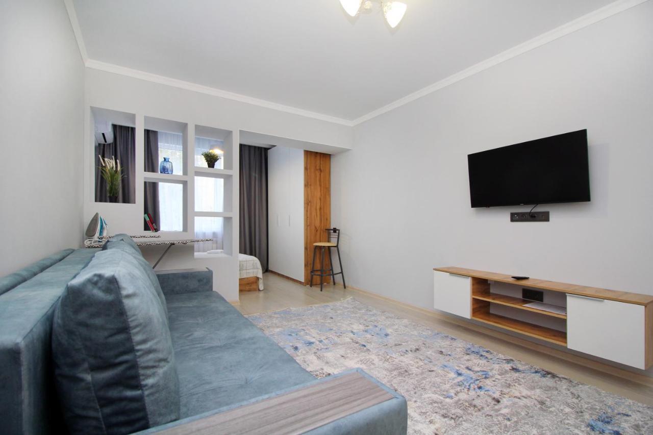 Cozy Studio In The Best Area! 5 Almaty Esterno foto