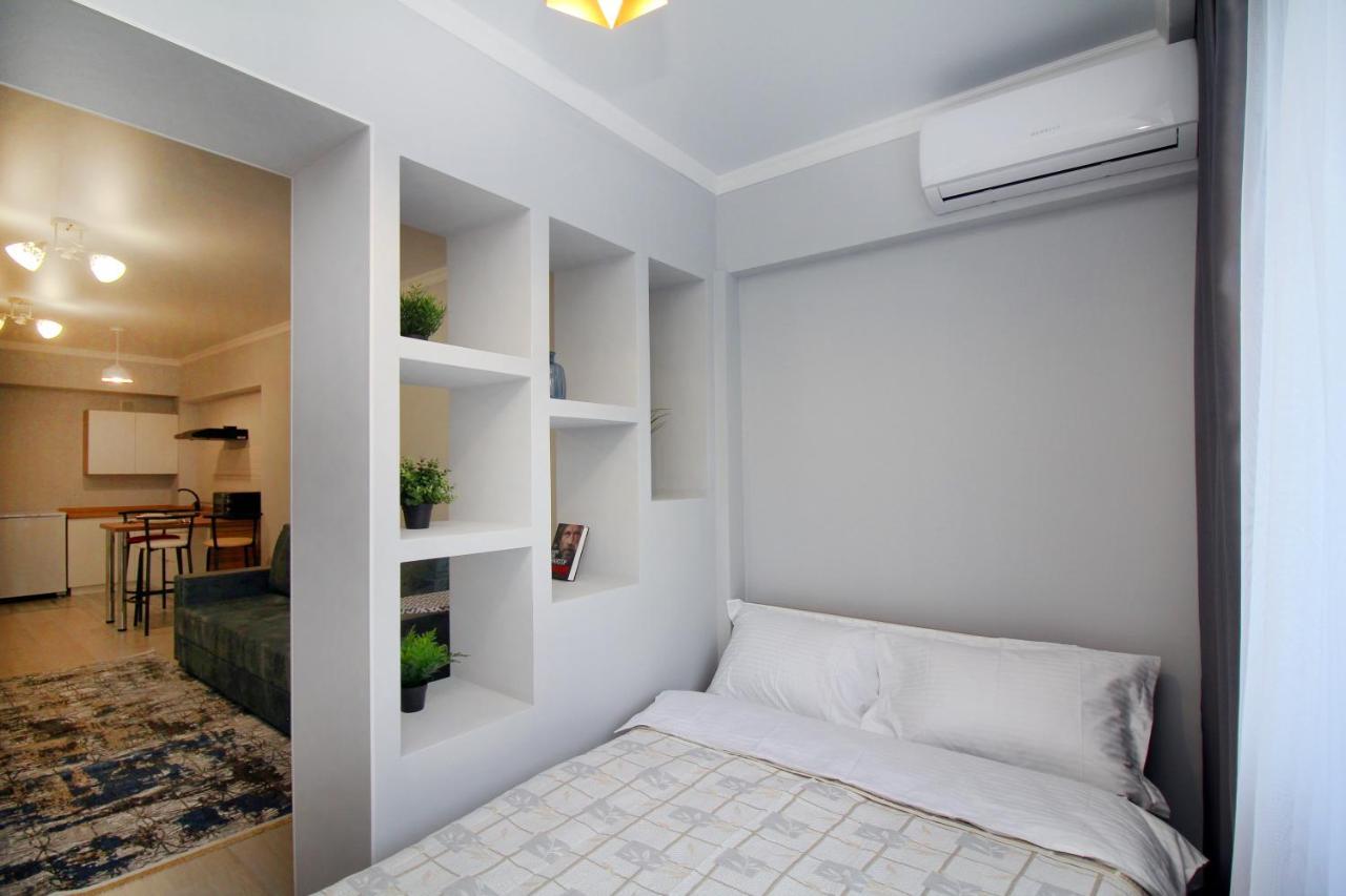 Cozy Studio In The Best Area! 5 Almaty Esterno foto