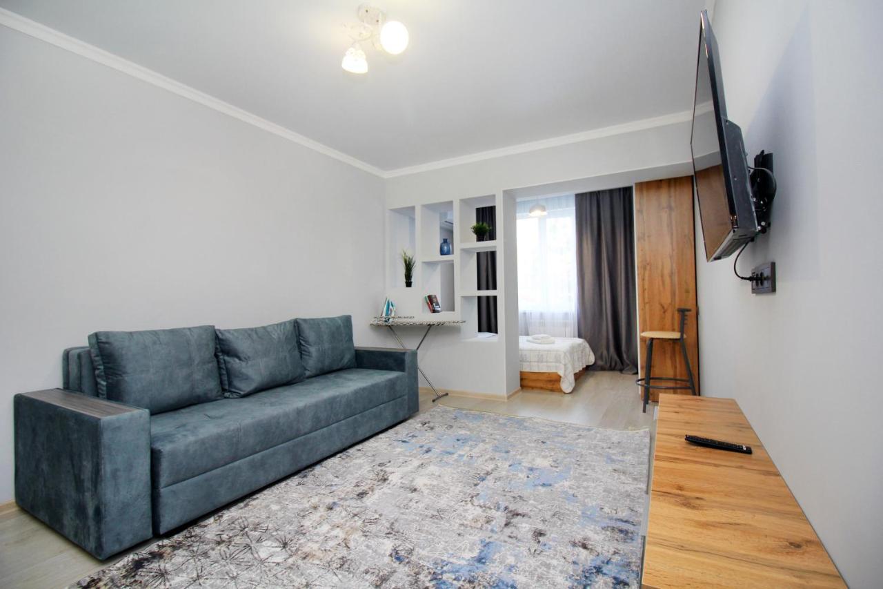 Cozy Studio In The Best Area! 5 Almaty Esterno foto