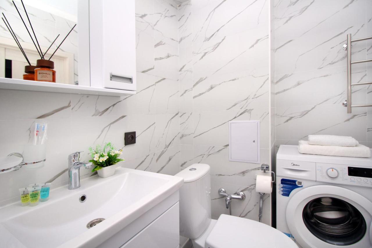 Cozy Studio In The Best Area! 5 Almaty Esterno foto