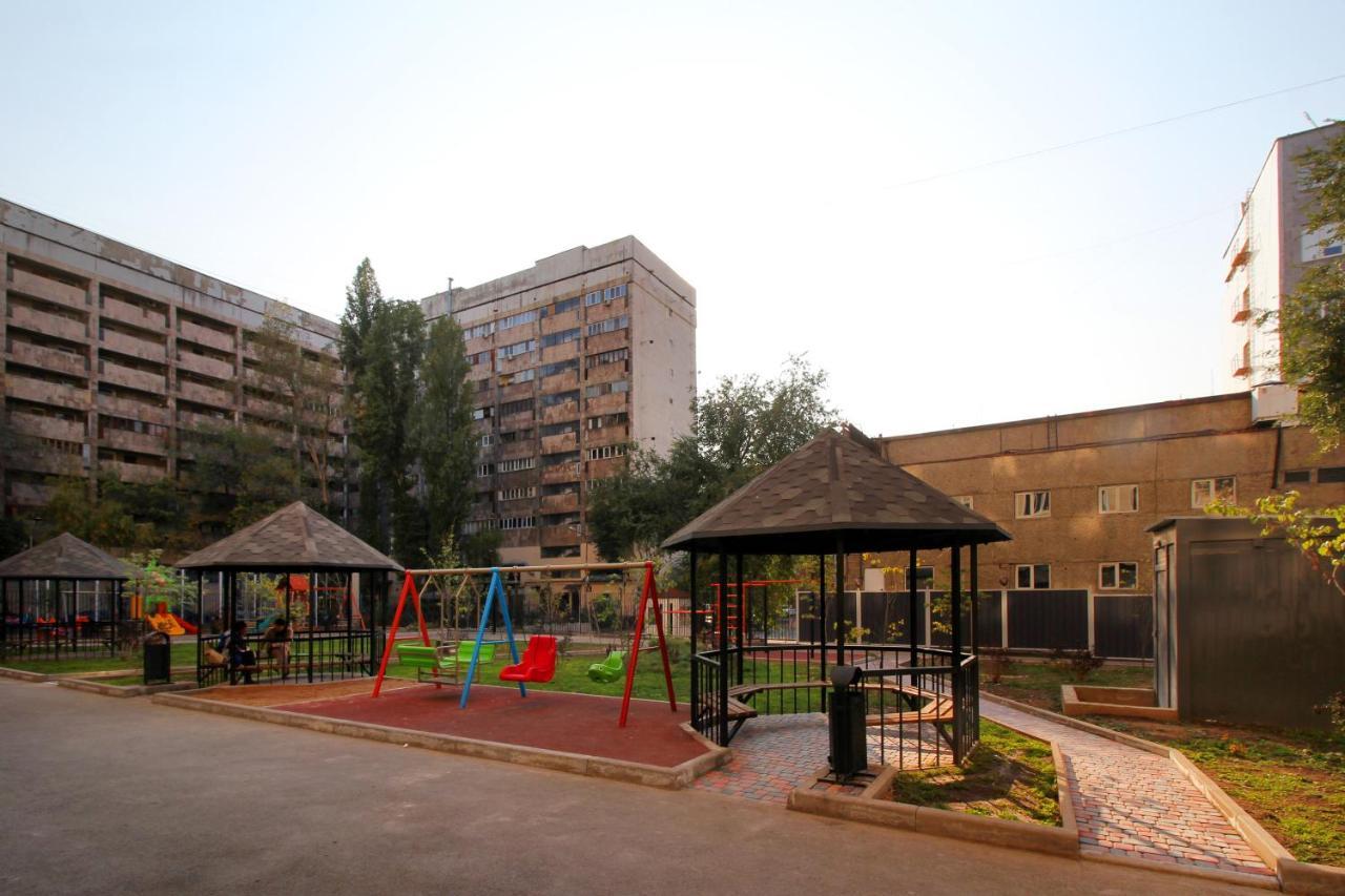 Cozy Studio In The Best Area! 5 Almaty Esterno foto